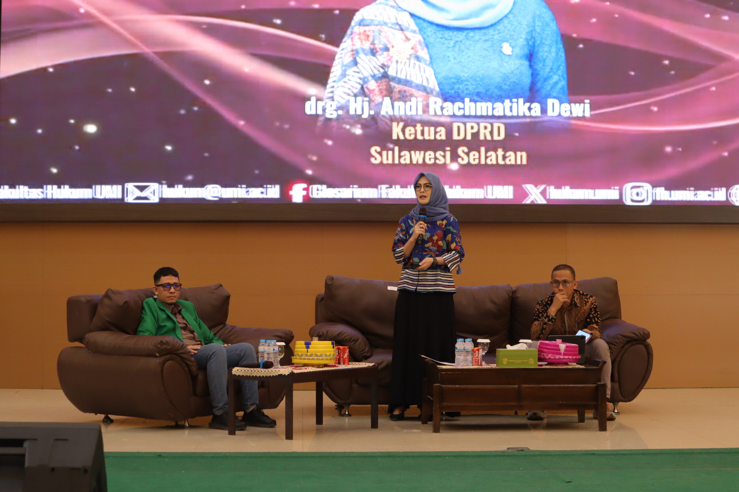 Ketua-DPRD-Sulsel-Bekali-Mahasiswa-Baru-FH-UMI-tentang-Kepemimpinan